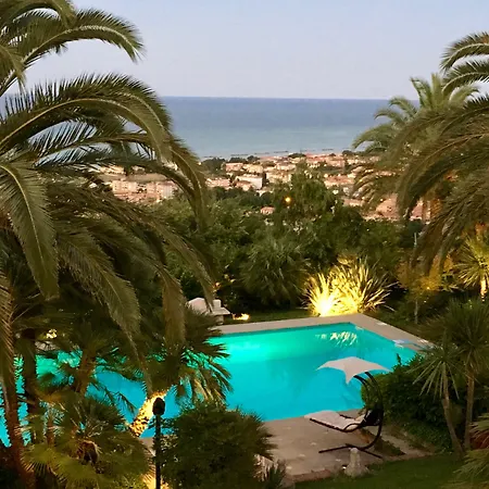 Capodarco Bed & Breakfast 4*