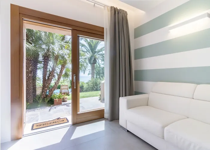 Oda ve Kahvaltı Capodarco